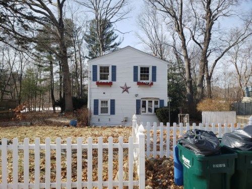 27 S SHORE RD, Holbrook, MA 02343