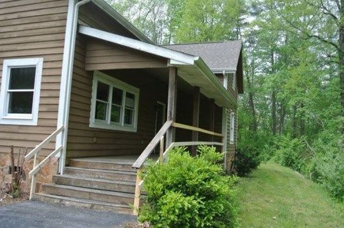 11796 Ky Rt 580, Staffordsville, KY 41256