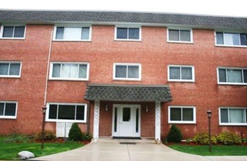 1925 Oakton St Unit 2H, Des Plaines, IL 60018