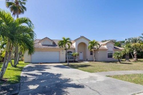 195 Waters Edge Ln, Indialantic, FL 32903