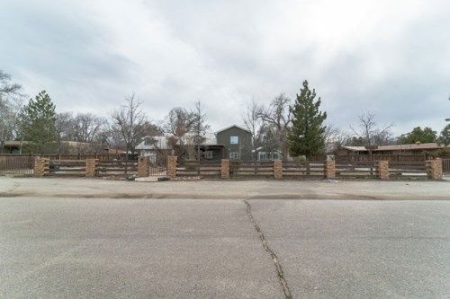 926 Pueblo Solano Rd NW, Albuquerque, NM 87107