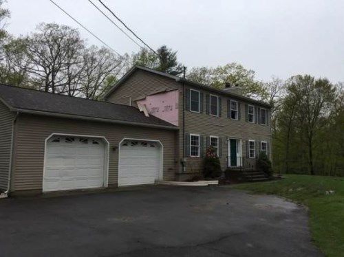 177 Locust Dr, Milford, PA 18337