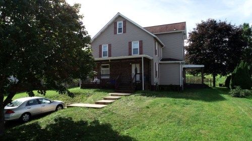 22 FAIRVIEW ST, Delmont, PA 15626