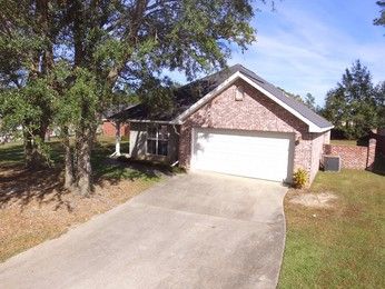 13708 Hidden Oaks Dr, Gulfport, MS 39503