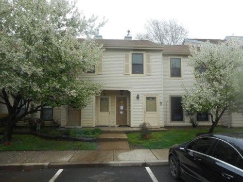 9 VICTORIA COURT #4, Freehold, NJ 07728