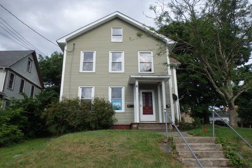 83 Mathewson St, Jewett City, CT 06351