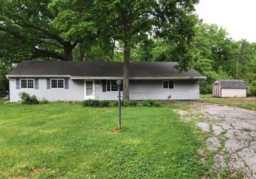 2028 Shawnee Dr, Defiance, OH 43512