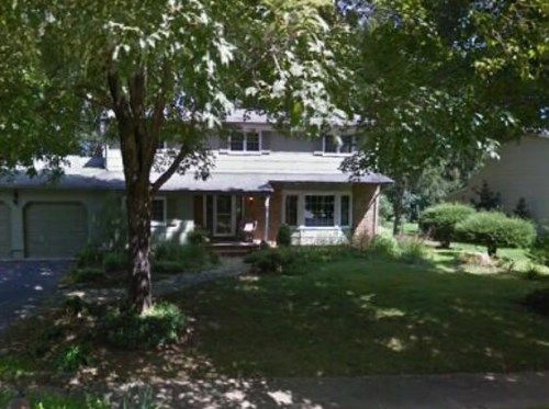 37 Sandburg Dr, Allentown, NJ 08501