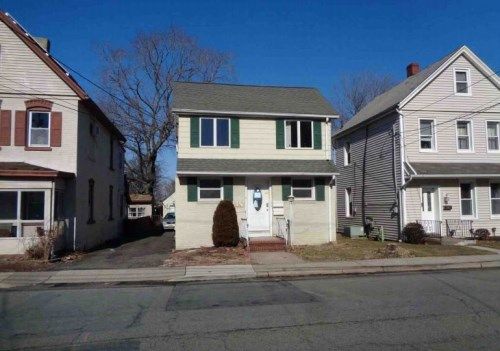 16 Washington Ave, Little Ferry, NJ 07643
