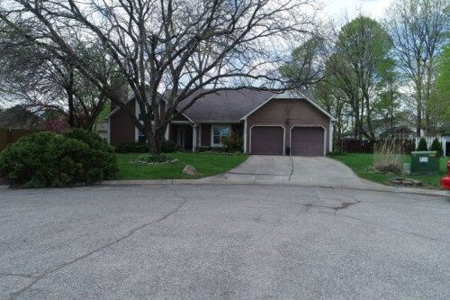 9334 FIRESIDE CIRCLE, Indianapolis, IN 46250