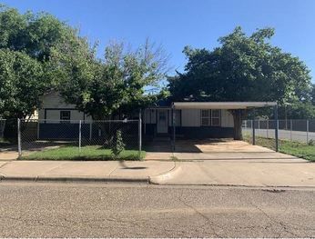 2102 47th St, Lubbock, TX 79412