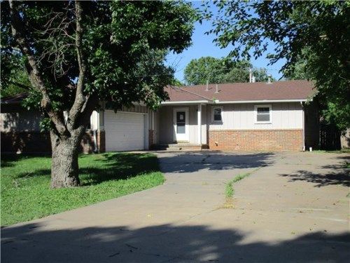 604 N Iowa St, Oxford, KS 67119