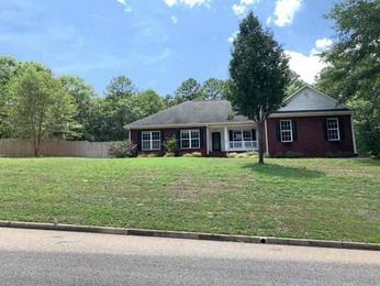 249 Lexington Circle, Ozark, AL 36360