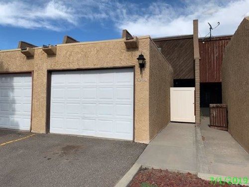 1082 Navajo Street, Farmington, NM 87401