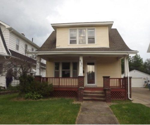 915 Allison Ave, Lorain, OH 44052