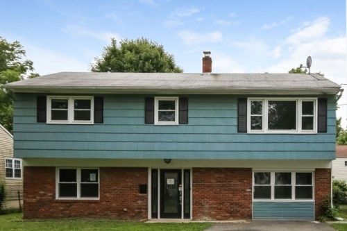 19 Huron Ave, Parsippany, NJ 07054