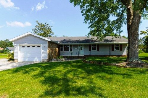 720 River Dr, Linwood, NJ 08221