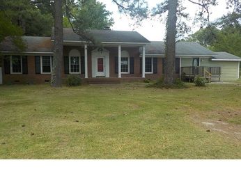 2131 Sapona Rd, Fayetteville, NC 28312