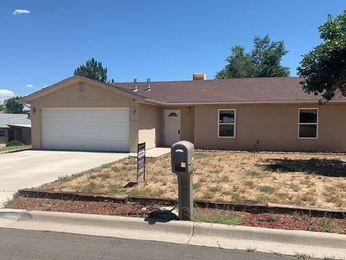 5600 Lee Ln, Farmington, NM 87402