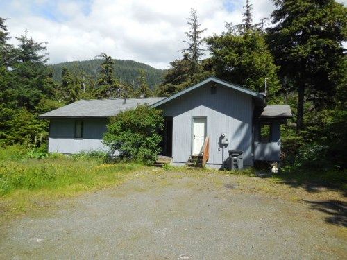 15910 Lee Dr, Juneau, AK 99801