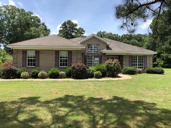 269 Tomahawk Cir, Selma, AL 36701