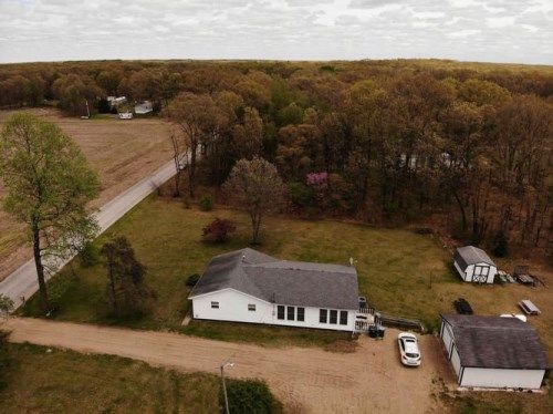 9575 E 200 N, Grovertown, IN 46531