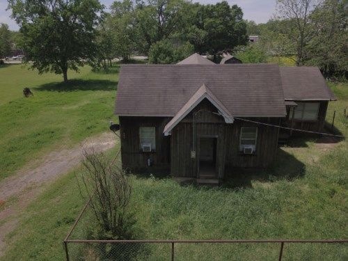 642 N LOVE ST, Oakwood, TX 75855