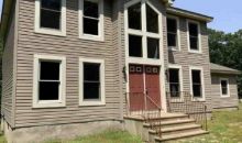 3268 Bluebird Dr Bushkill, PA 18324