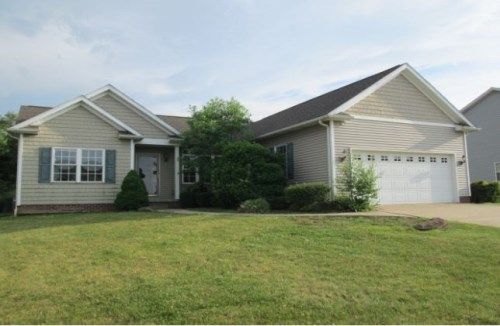 2800 Garaux St NE, Canton, OH 44704