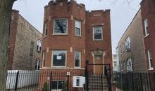 7956 S Kingston Ave Chicago, IL 60617