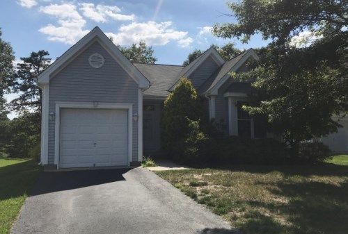 11 Misty Lake Ct, Barnegat, NJ 08005