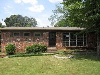 836 Glen Ridge Dr, Fairfield, AL 35064