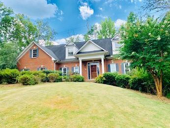 1096 Country Club Ct, Birmingham, AL 35244