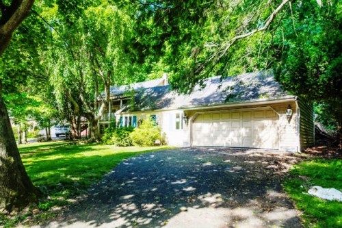 29 Old Pascack Rd, Woodcliff Lake, NJ 07677