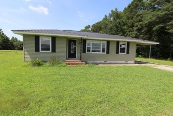 7672 Highpoint Rd, Albertville, AL 35950