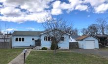 3 Ivy Rd Mastic Beach, NY 11951