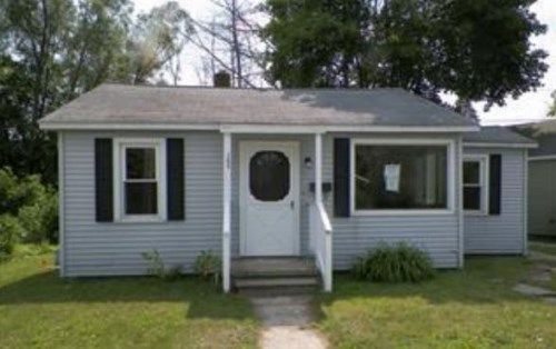 763 Mackinaw Ave, Cheboygan, MI 49721