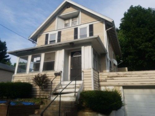 2165 17th St SW, Akron, OH 44314