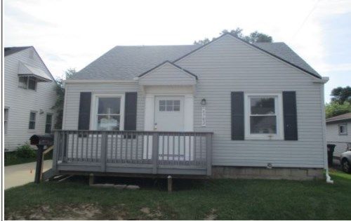 6702 Hipp St, Taylor, MI 48180