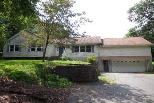 21 Delaware Ave, Lake Hopatcong, NJ 07849