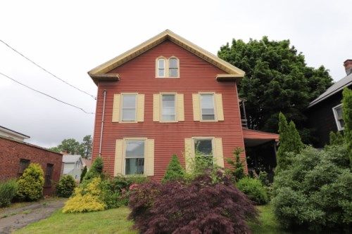 281 Hanover St, Meriden, CT 06451