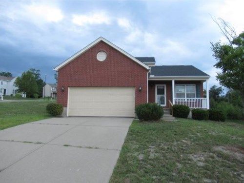 281 Timber Hill Dr, Hamilton, OH 45013