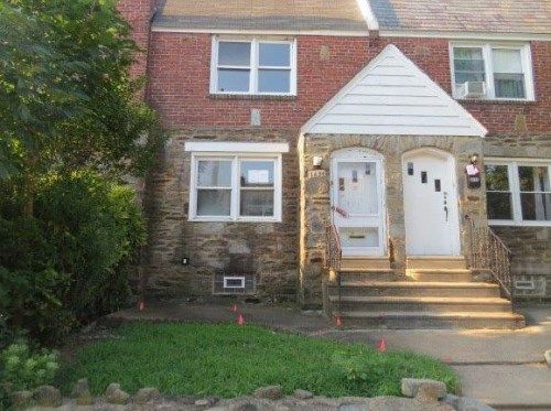 6834 Clover Ln, Upper Darby, PA 19082