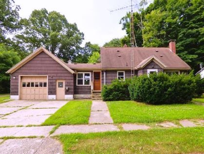 830 Burns St, Niles, MI 49120