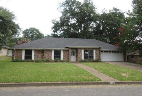 704 Becky Dr, Tyler, TX 75703