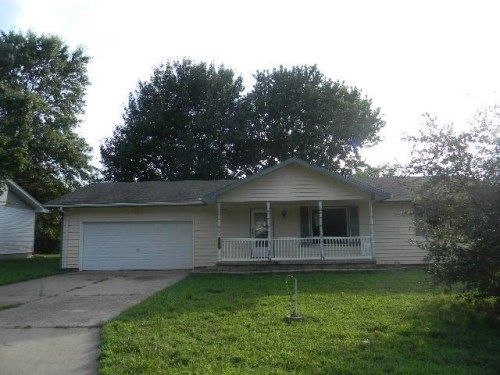 1119 Columbus Ave, Newton, KS 67114