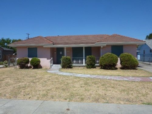 411 W Pearl Ave, Stockton, CA 95207