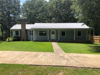 134 Charles Pl, Florence, MS 39073