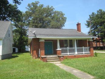 403 Hamilton St, Roanoke Rapids, NC 27870