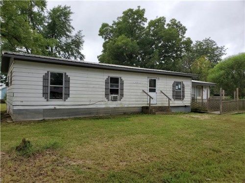 202 SW 3rd St, Adair, OK 74330